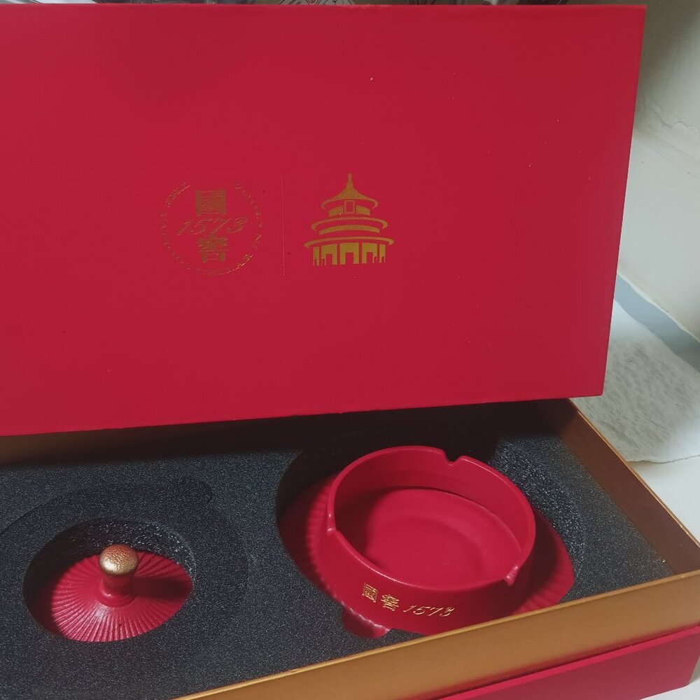 Vintage Chinese Pottery Ashtray W/ Cover